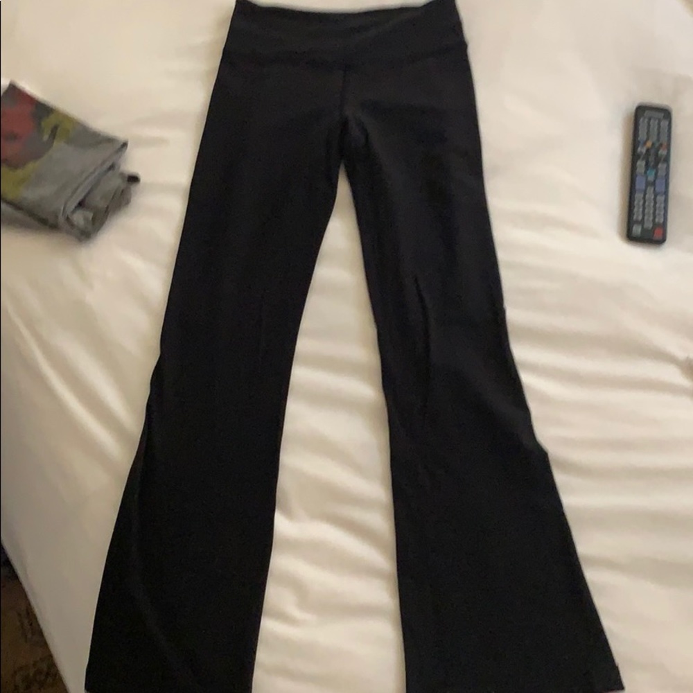 Reversible lululemon groove pant